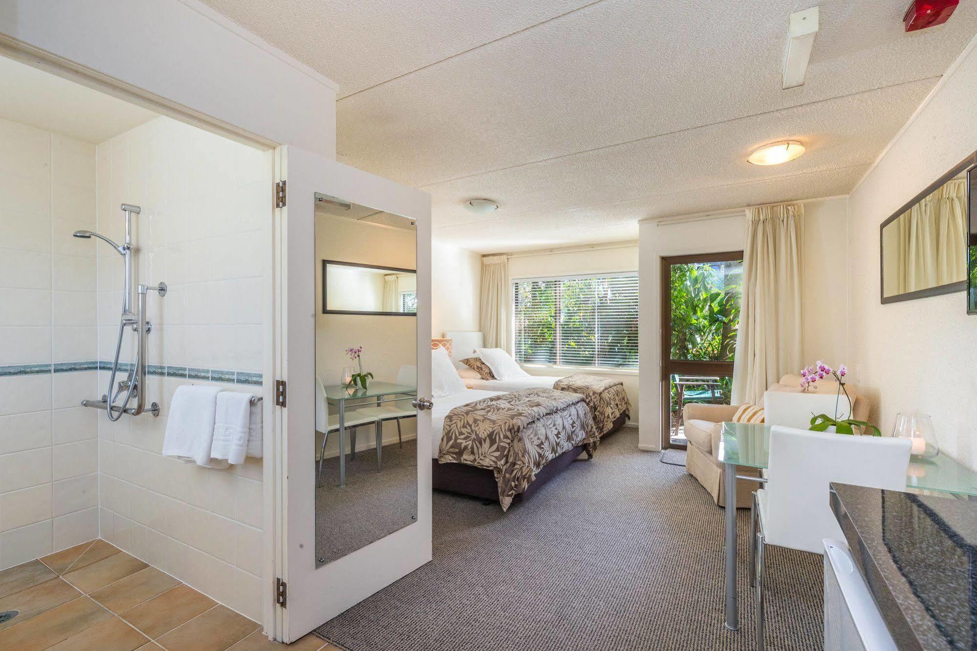 Emerald Inn On Takapuna Beach Auckland Exteriör bild