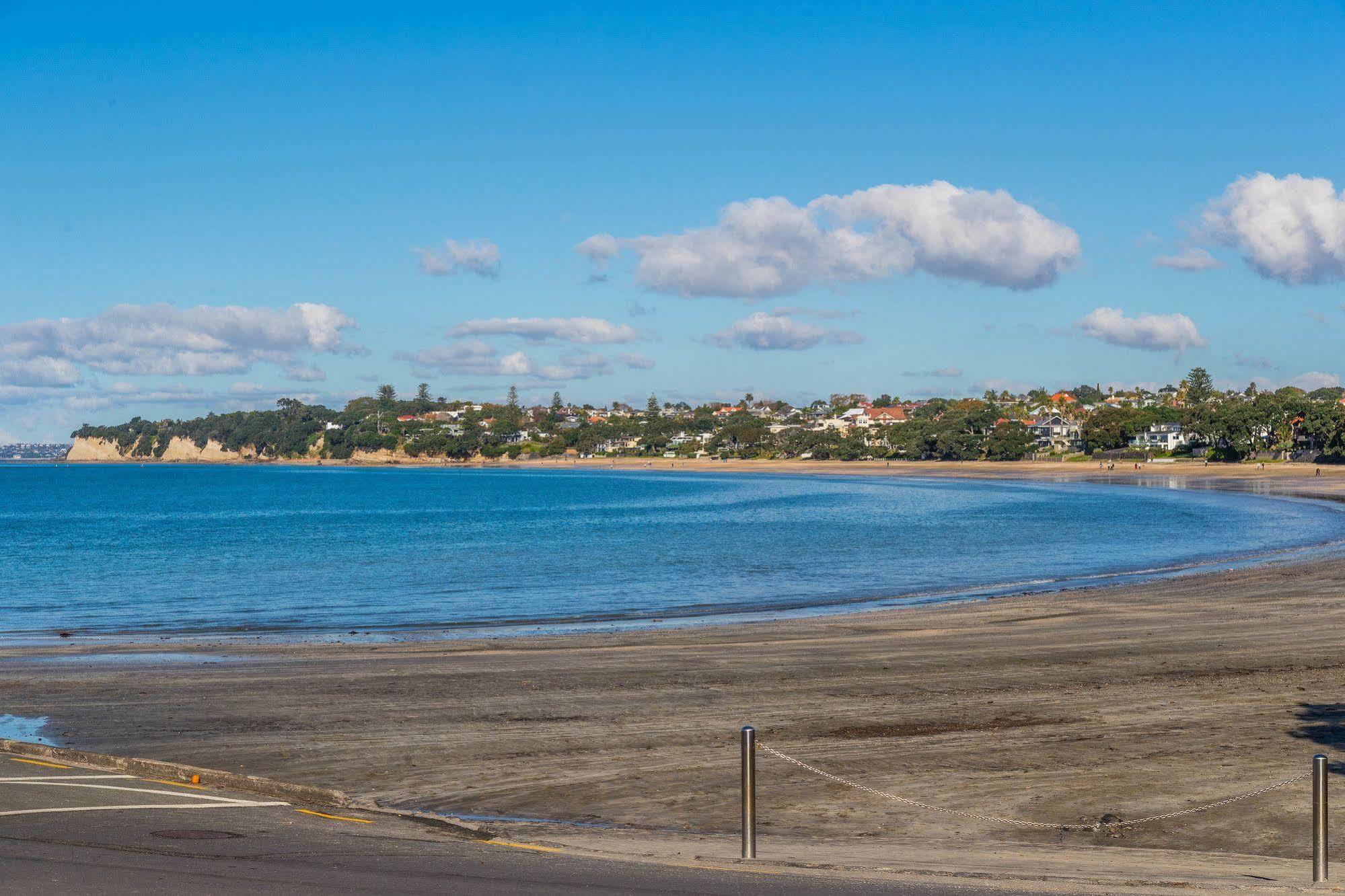 Emerald Inn On Takapuna Beach Auckland Exteriör bild